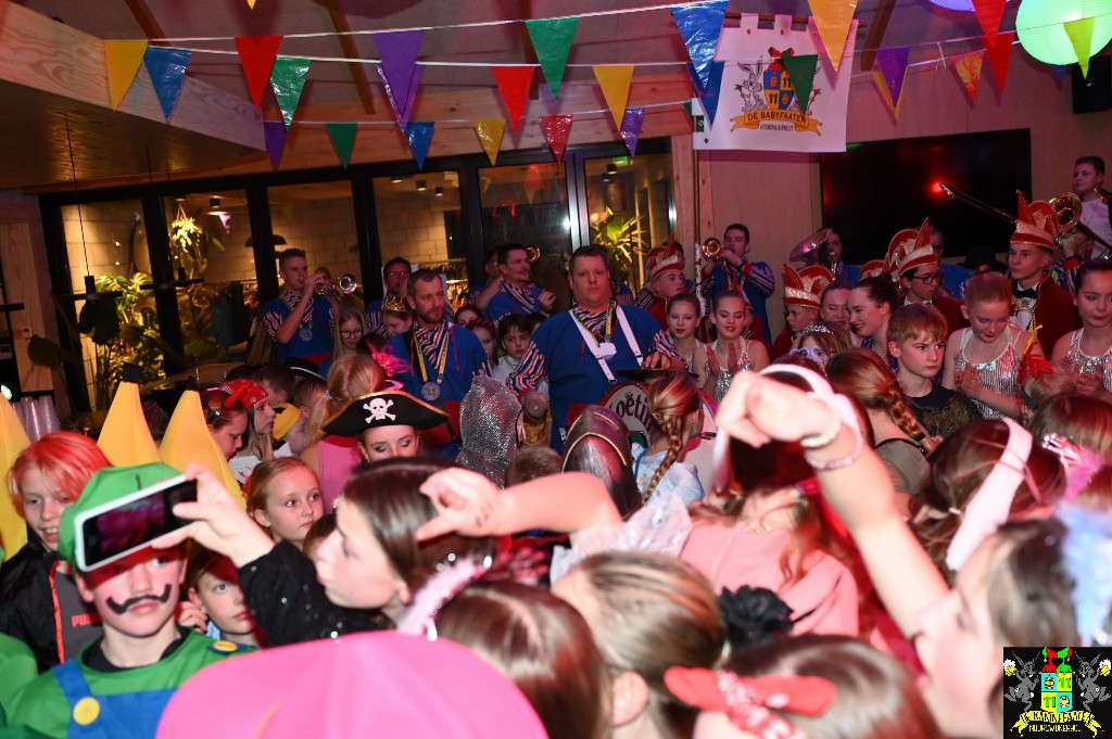 ../Images/Jeugddisco Middeleeuws Carnaval 050.jpg